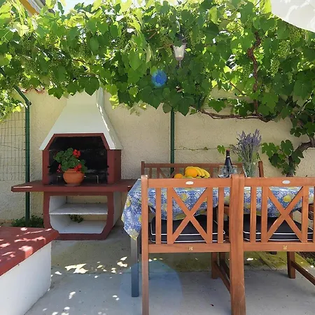 Apartment Fuer 4 Personen Ca 42 Qm In Fazana-surida, Istrien Istrische Riviera *
