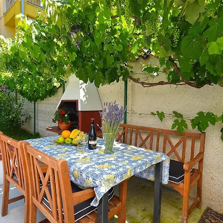 Fuer 4 Personen Ca 42 Qm In Fazana-surida, Istrien Istrische Riviera Apartment